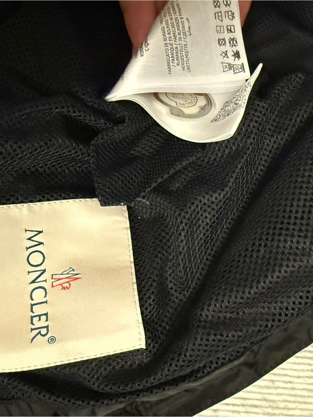 Moncler Black Hooded Jacket with Tan/Dusty Pink and White Stripe Panel Size 6
